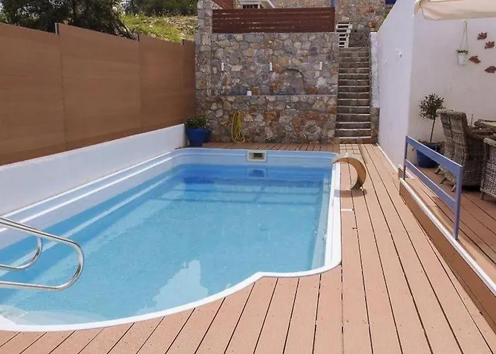 White-blue Luxury 2 * Pefkali