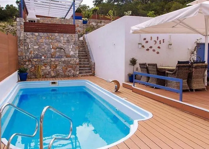 White-blue Luxury 2 Villa *