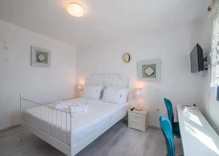 White-blue Luxury 2 Villa *